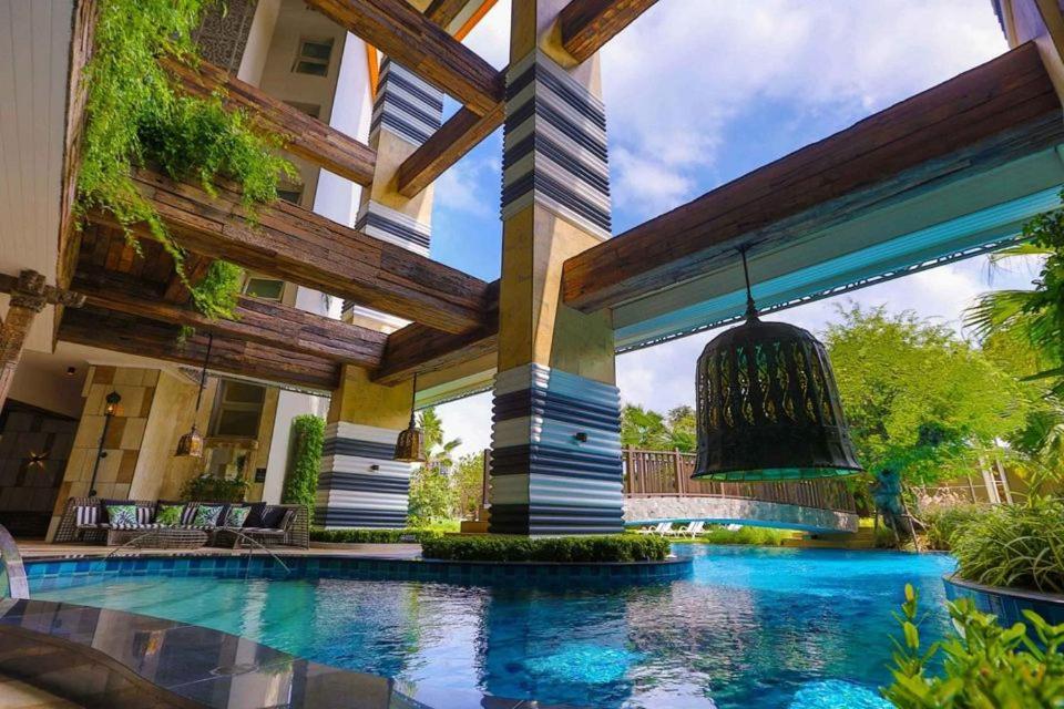 Appartement The Riviera Jomtien Studio Sea View High Floor Extérieur photo